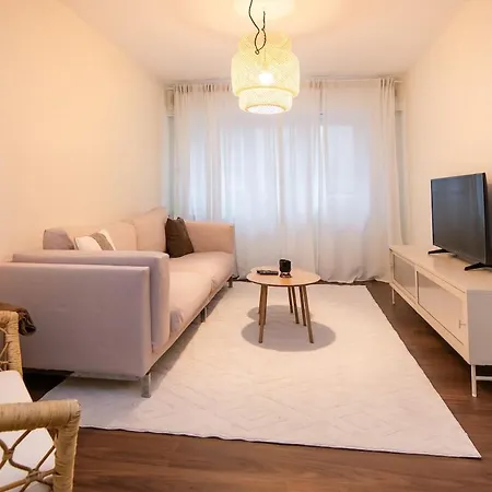 Comfortable And Spacious In * La Coruña