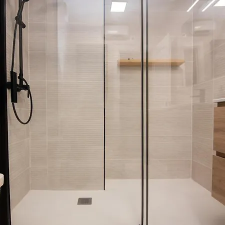 Comfortable And Spacious In La Corogne