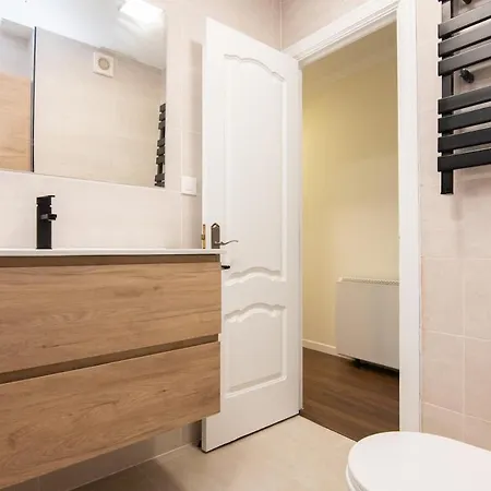 Comfortable And Spacious In La Corogne