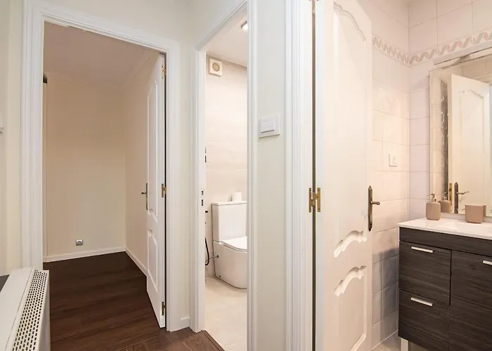 Comfortable And Spacious In Appartement